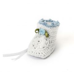 Botita ganchillo blanca flor azul 3,5x4x5cm, min.6