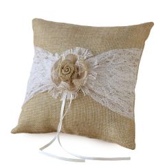 Cojín alianzas estilo rústico puntilla crema 20x20cm