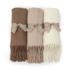 Pashmina marrón, marfil, beige 180x70cm. adornada flor min 3